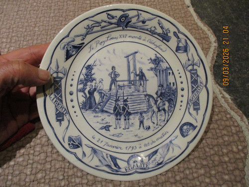 Ancienne assiette révolution - ancienne,