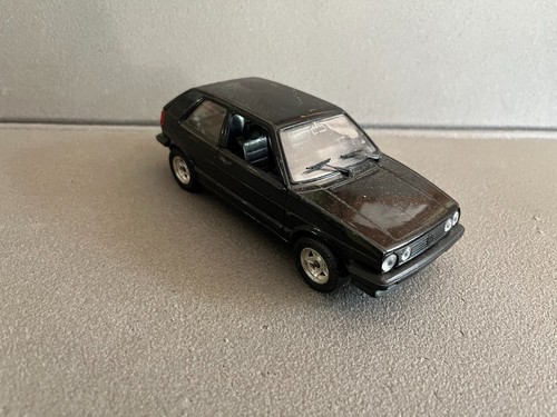 Ancienne miniature voiture - ancienne,