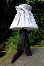 Lampe de table en bois