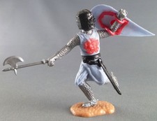 Timpo Moyen-Age chevaliers médievaux piéton bleu ciel casque noir hache jambes c