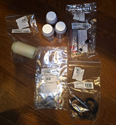 Rockshox totem fork service - totem,