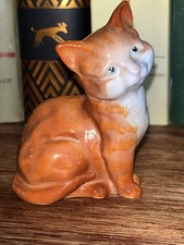 Chat en porcelaine maison