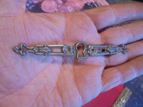 Ancien trou clé pour - à,
