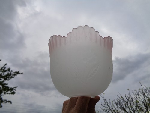 Tulipe verre moulé ancien - tulipe,