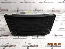 Unité De Tête Radio CD Mercedes E Class W211 A2118702889 Utilisée 2007 RHD