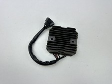RÉGULATEUR DE TENSION SUZUKI