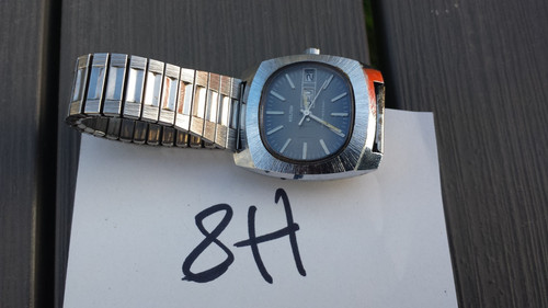 Ancienne montre bracelet - h8/,