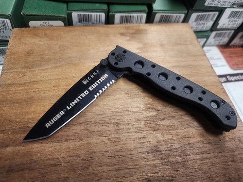 Discontinued rare ruger crkt - rare,