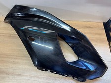 UN FLAN GAUCHE CARENAGE PLASTIQUE BEB-2835U-00 MOTO Yamaha YZF R7 2022