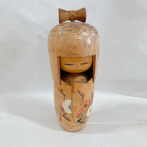 Ancienne poupée japonaise
