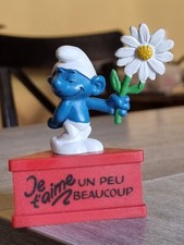 Figurine Schtroumpf sur socle
