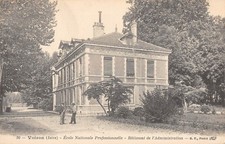 CPA 38 VOIRON ECOLE NATIONALE PROFESSIONNELLE BATIMENT ADMINISTRATION