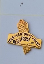 pin's michelin auvergne cyclisme tour du canton de st amand