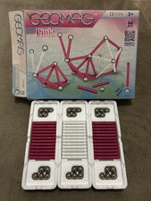 Boîte Geomag Pink 66 pièces