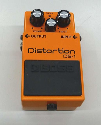 Boss effect pedal - boss, ds-1