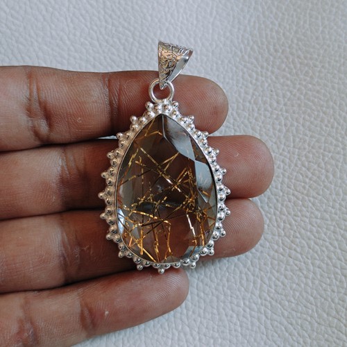 Pendentif pierre précieuse