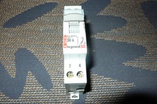 INTERRUPTEUR SECTIONNEUR 20A LEGRAND 1CONTACT INVERSEUR 20AMPERES