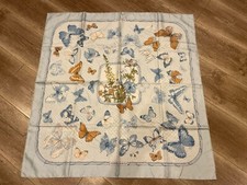  HERMÈS  Foulard Farandole Très bon état, 90/90cm En Soie