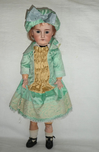 Poupée ancienne tête