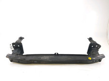 Traverse de pare choc avant -