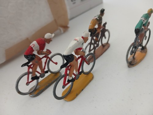 Coureurs cyclistes aludo - coureurs,