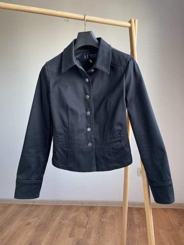 Veste ajustée courte femme