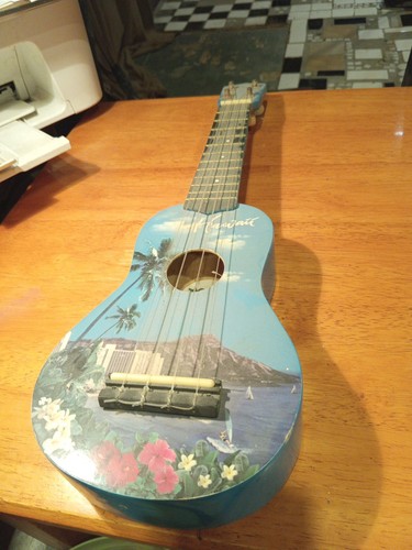 Ukulele used z4 - ukulele, used,
