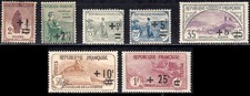 TIMBRES 1922  FRANCE ORPHELINS