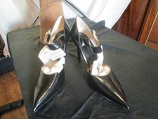 ESCARPINS  EN CUIR NOIR 