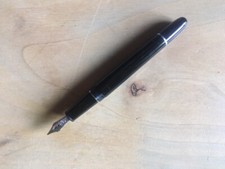Stylo plume MONTBLANC "145"