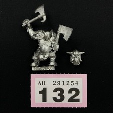 Guerrier Orc Noir Métal