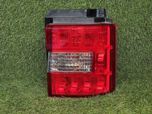 Mitsubishi delica 2009 - mitsubishi, droite