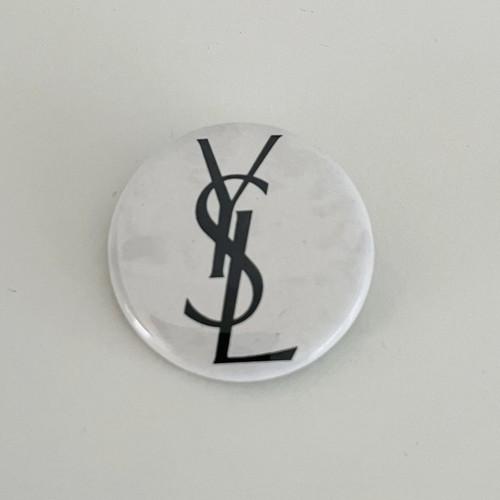 Badge ysl vintage authentique - ysl,