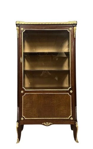 Vitrine style louis a - xv,