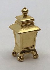 FÈVE MÉTAL DORÉ 3D - HABITS