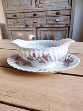 Saucière en porcelaine de