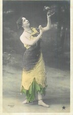 CP FEMME PIEDS NUS COUPE DE