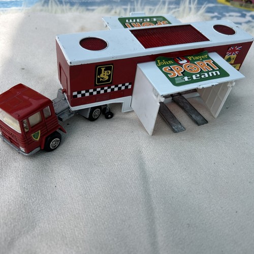Non majorette matchbox guisval - non,