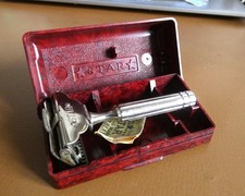 Ancien rasoir à main Star