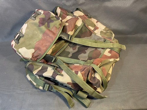 Ancien sac dos - dos, militaire