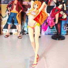 Figurine sexy Nami en bikini