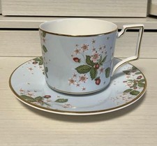 Tasse et soucoupe WEDGWOOD