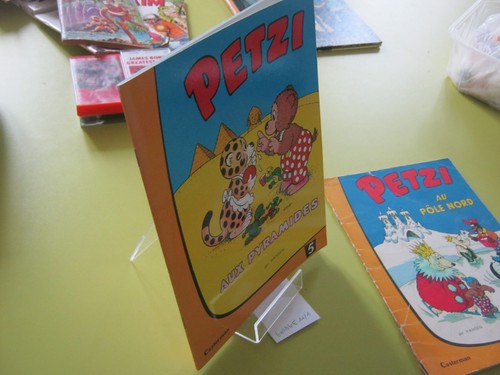 Petzi hansen aux pyramides - petzi,