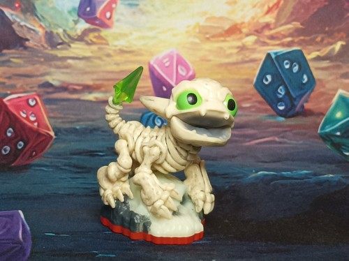 Funny bone figurine skylanders - figurine,