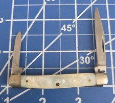 Vintage Queen Pearl Mini
