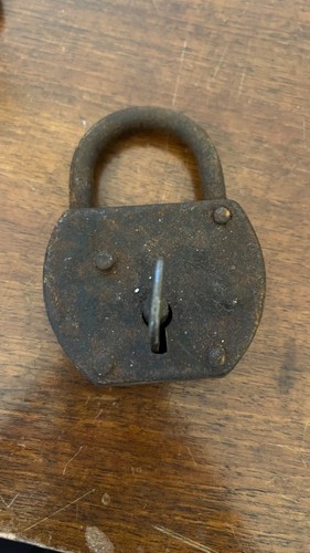 Cadenas ancien fer - ancien, sans