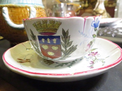 Ancien dejeuner tasse sous - ancien,