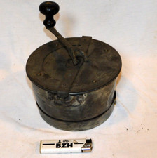 FRANCE 14/18 : TRES RARE MOULIN A CAFE REGLEMENTAIRE  ...................