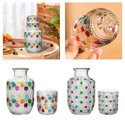 Pichet verre sur table - en,
