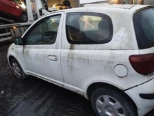 Pare choc avant TOYOTA YARIS 1 PHASE 2 521190D090